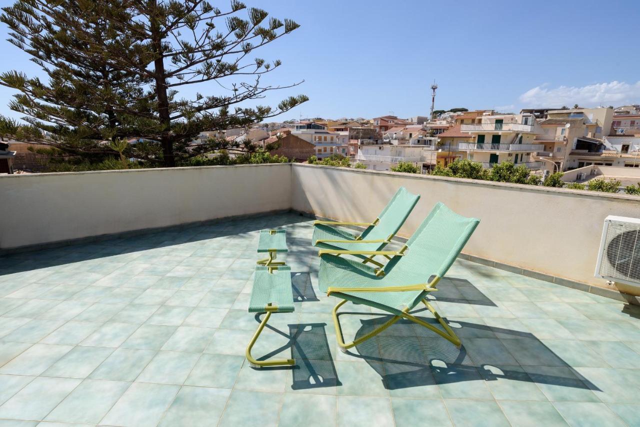 Archimede, Appartamento Con Vista In Centro A מרינה די רגוזה מראה חיצוני תמונה