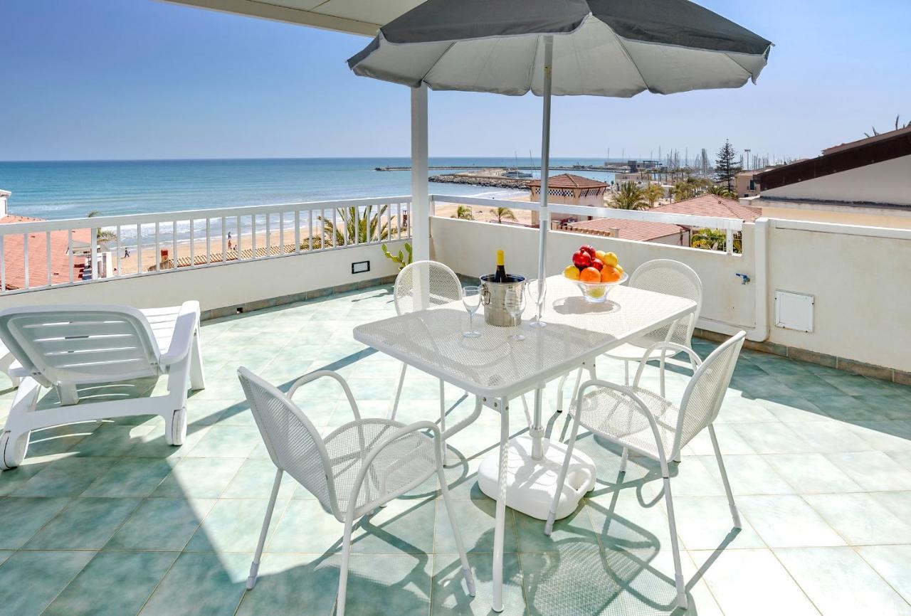 Archimede, Appartamento Con Vista In Centro A מרינה די רגוזה מראה חיצוני תמונה