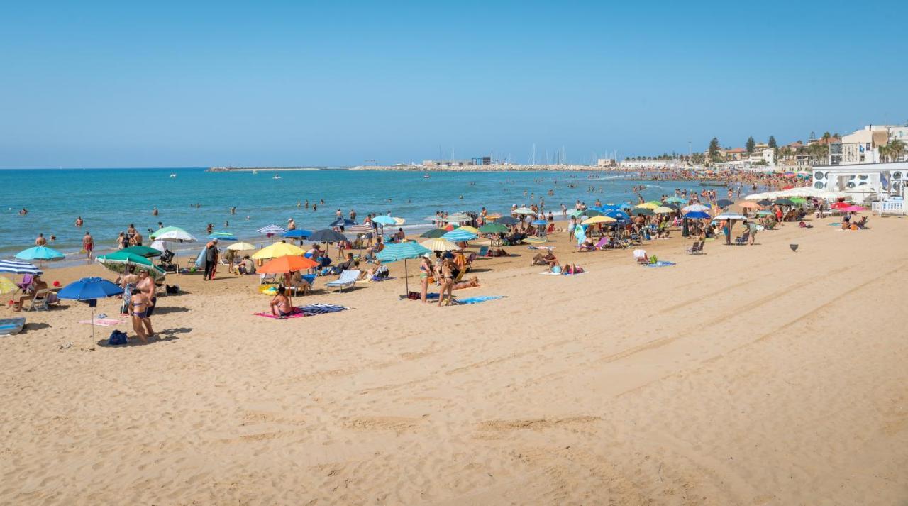 Archimede, Appartamento Con Vista In Centro A מרינה די רגוזה מראה חיצוני תמונה