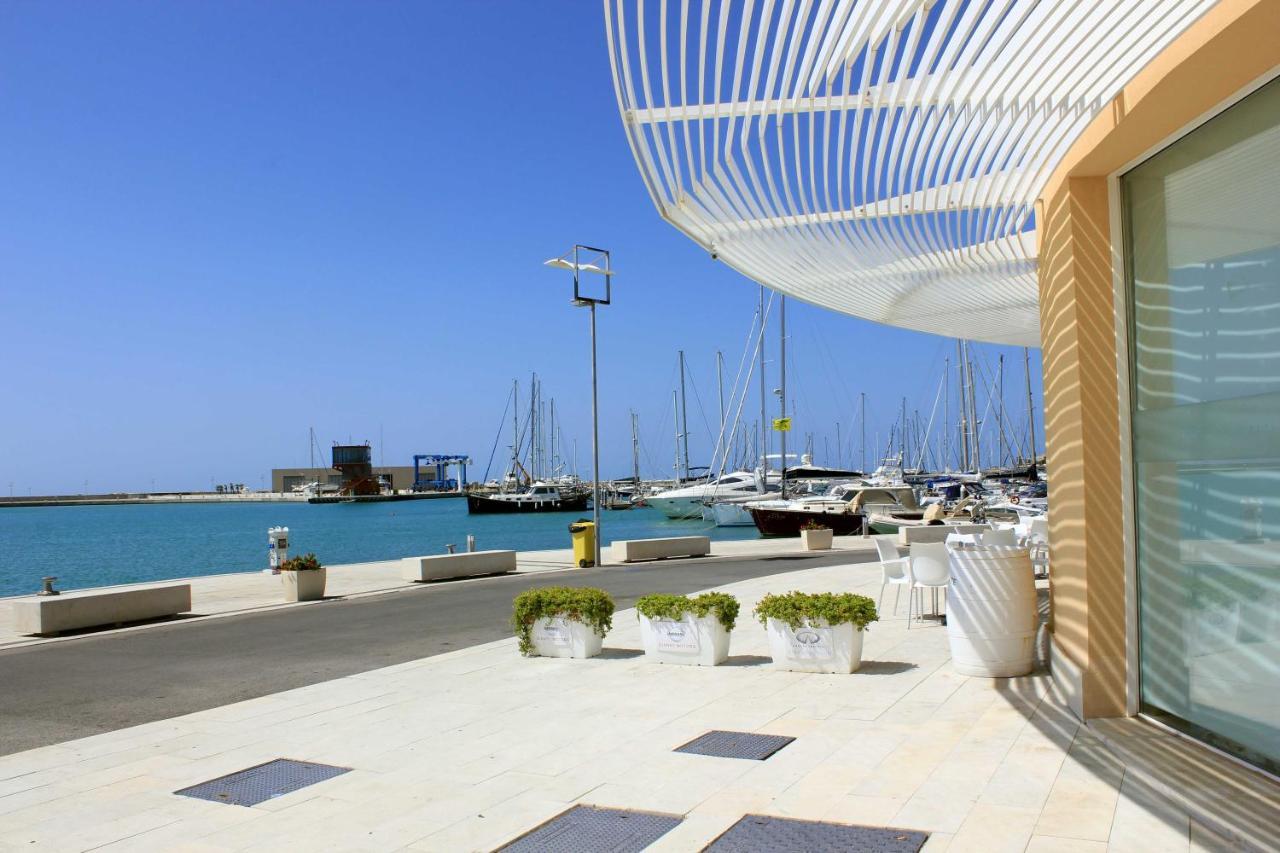 Archimede, Appartamento Con Vista In Centro A מרינה די רגוזה מראה חיצוני תמונה